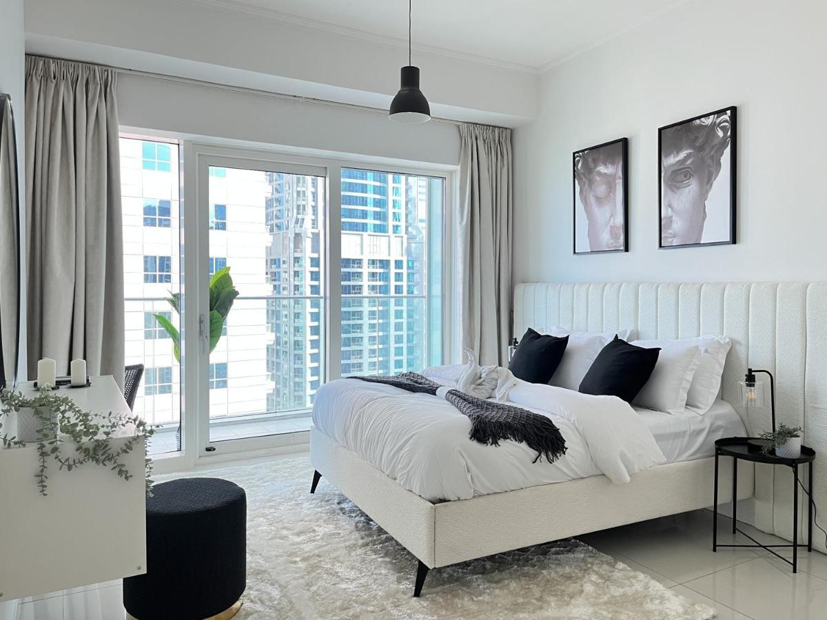Trophy - Sparkling Suites W Palm View With Direct Access To Marina Walk Dubai Buitenkant foto